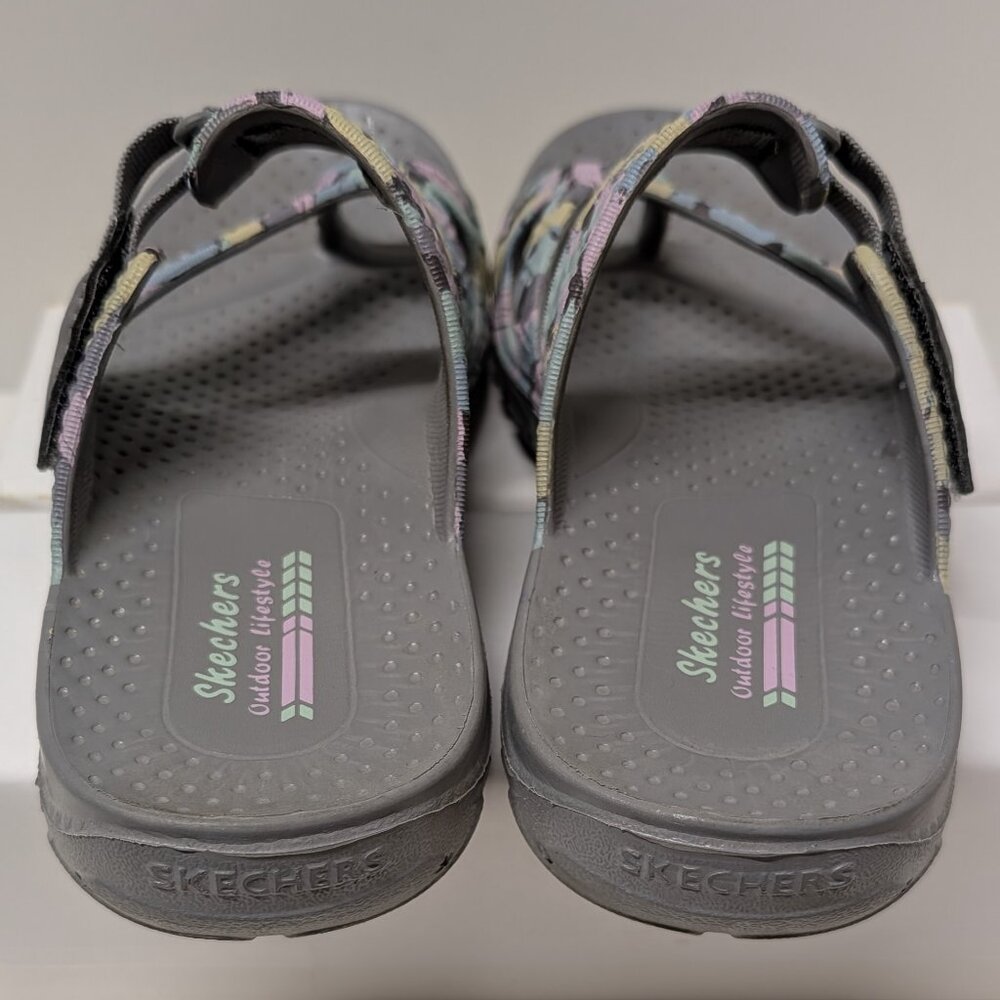 Skechers® Foamies Reggae-Artsy Slipper in 'Gray/Multi' Slip On Sandals - Picture 9 of 14